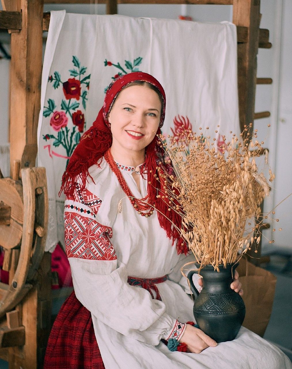 Women in Slavic costumes in Guilin