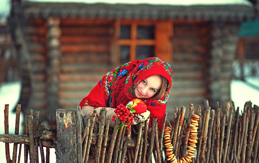 Sexy girl Women in Slavic costumes in Guilin