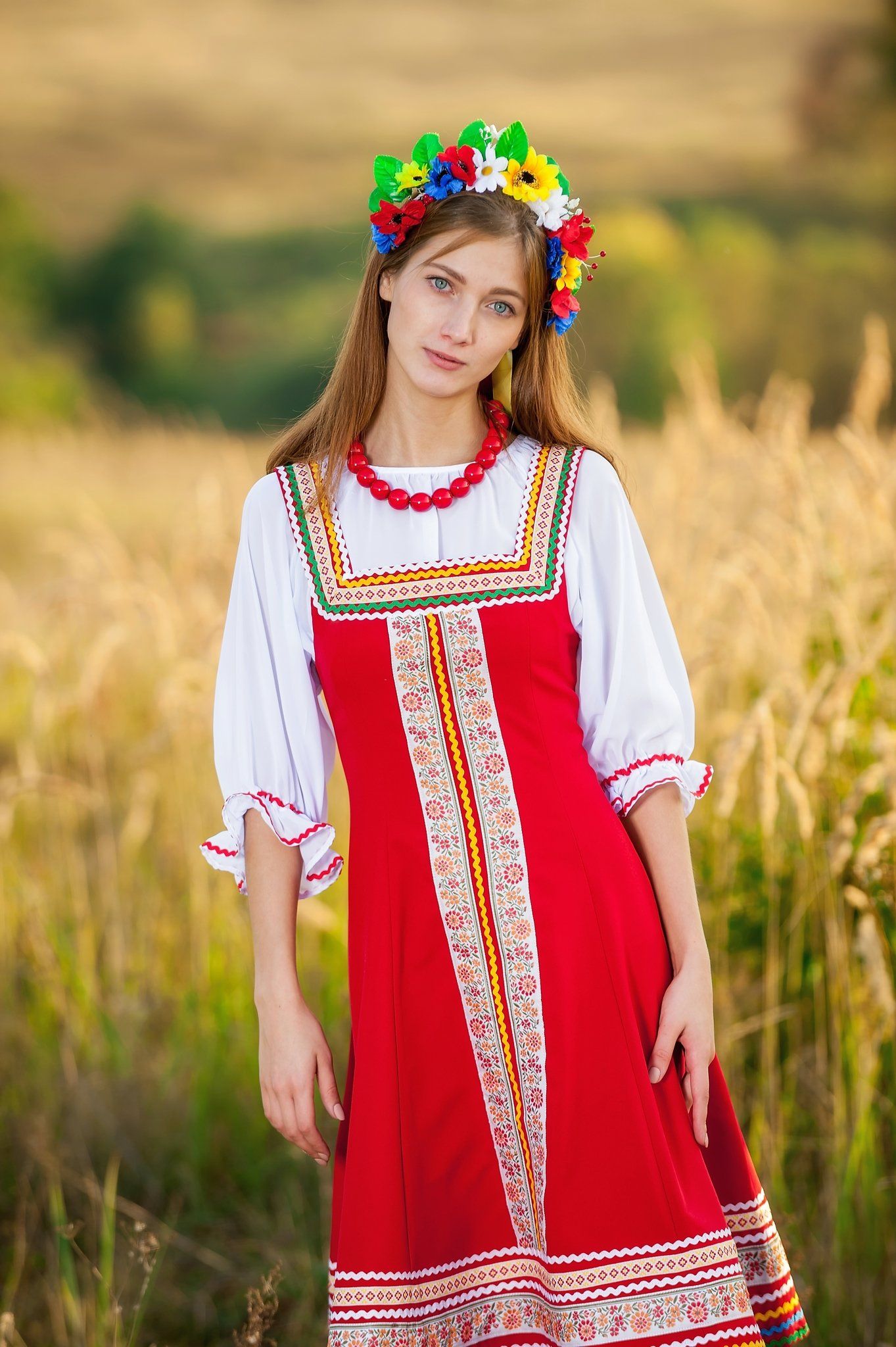 Women in Slavic costumes in Guilin