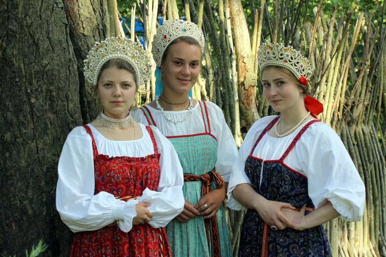 Sexy model Girls in Slavic costumes in Guilin